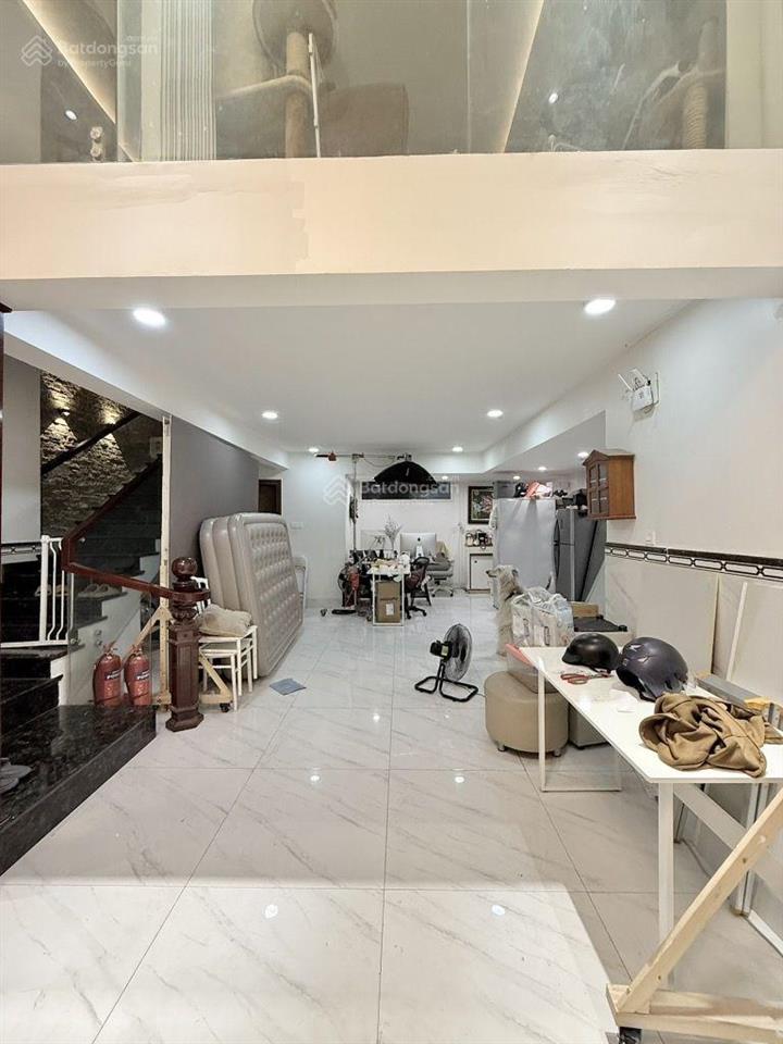 Bán nhà mặt tiền nguyễn sơn  5,5x19m  5 tầng  cho thuê 50tr/tháng  giá chỉ 13,5 tỷ