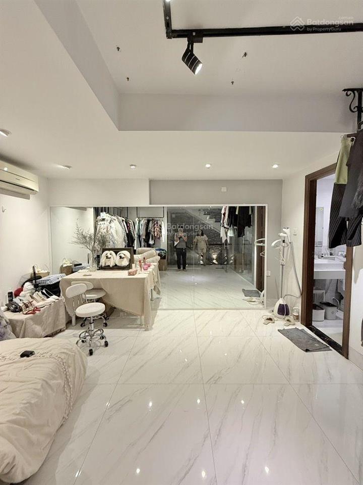 Bán nhà mặt tiền nguyễn sơn  5,5x19m  5 tầng  cho thuê 50tr/tháng  giá chỉ 13,5 tỷ