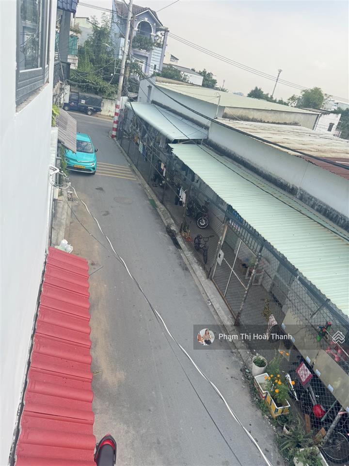 Cg. nhà 2 tầng  đường thông  lã xuân oai  gần lê văn việt  70m2  ngang 4.5m  6.65tỷ