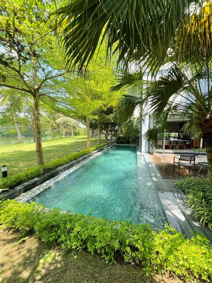 Tôi cần bán biệt thự 500m2 mặt hồ đại lải đất sát mép hồ