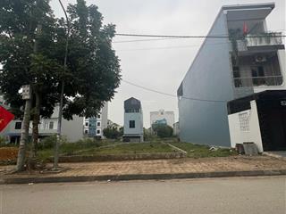 Lô đất lõi trung tâm hoà lạc mặt đường kinh doanh