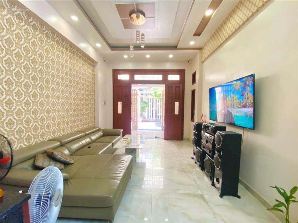 Chính chủ cho thuê nguyên căn quang trung p8, giá 16tr/tháng