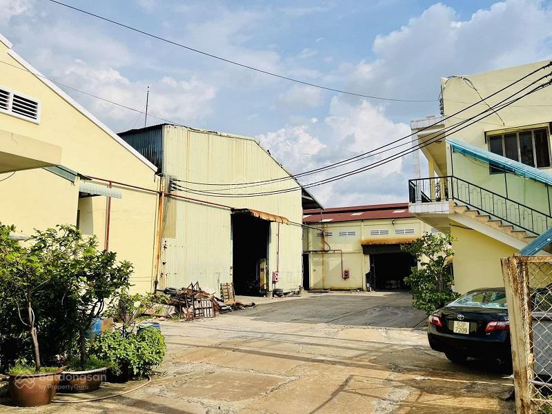 Bán nhà xưởng ful thổ hxh nguyễn văn quá, đông hưng thuận, q12, 3551m2, ngang 55m, nhỉnh 37tr/m2
