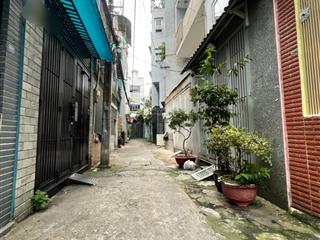 Bán nhà mới ở ngay quận 10 ngay bv nhi đồng 4 tầng + sân thượng 4pn giá 8.3 tỷ