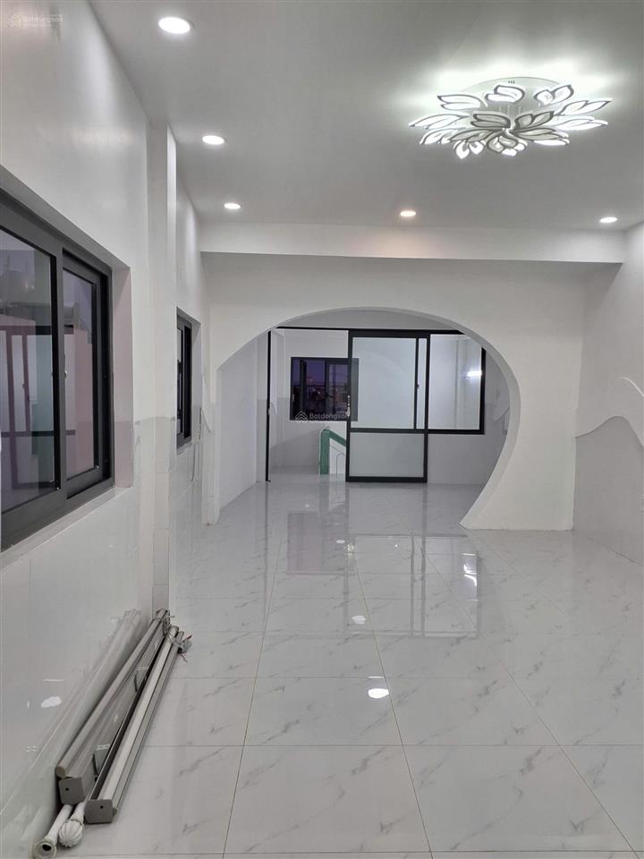 Cho thuê nhà nguyên căn mặt tiền thị xã la gi, bình thuận