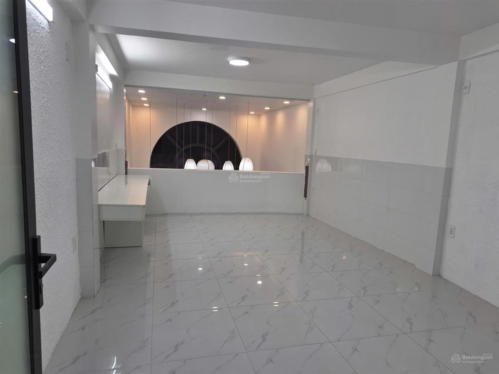 Cho thuê nhà nguyên căn mặt tiền thị xã la gi, bình thuận