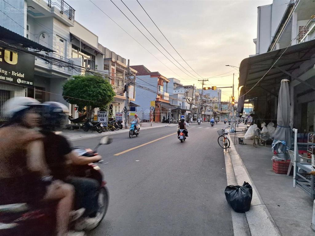 Cho thuê nhà nguyên căn mặt tiền thị xã la gi, bình thuận