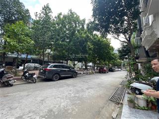 Nhà phân lô ô tô tránh vỉa hè phương canh 80m2 22,5 tỷ