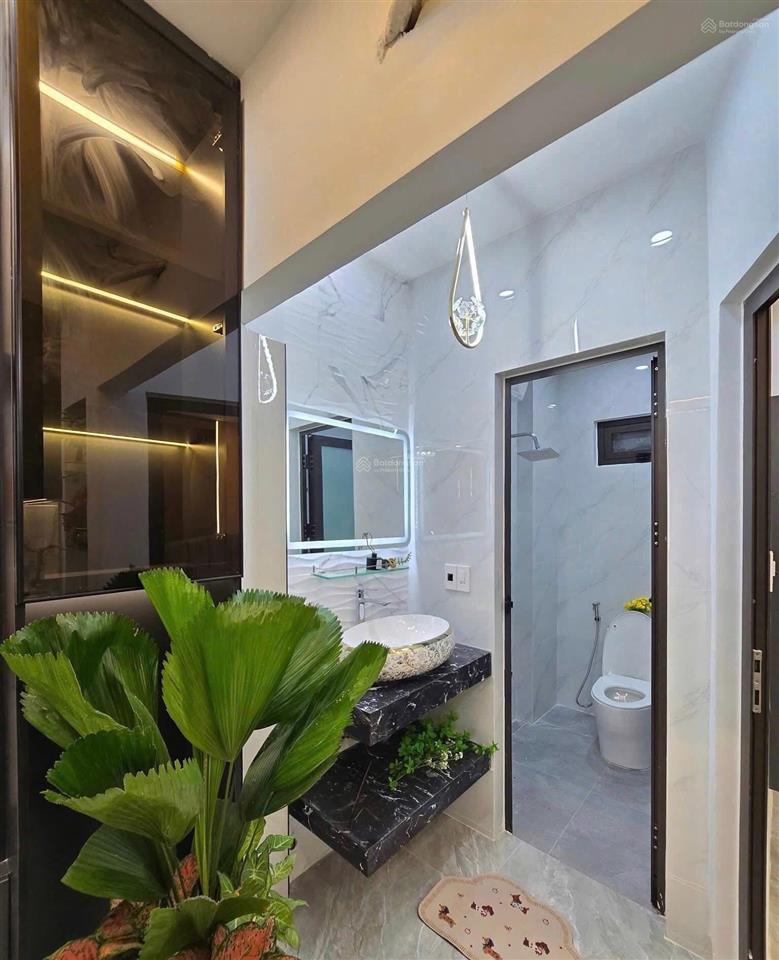 Bán nhà dương quảng hàm (đường số 20 gần toà án gò vấp), 64m2, 4pn, hẻm ô tô, sổ riêng