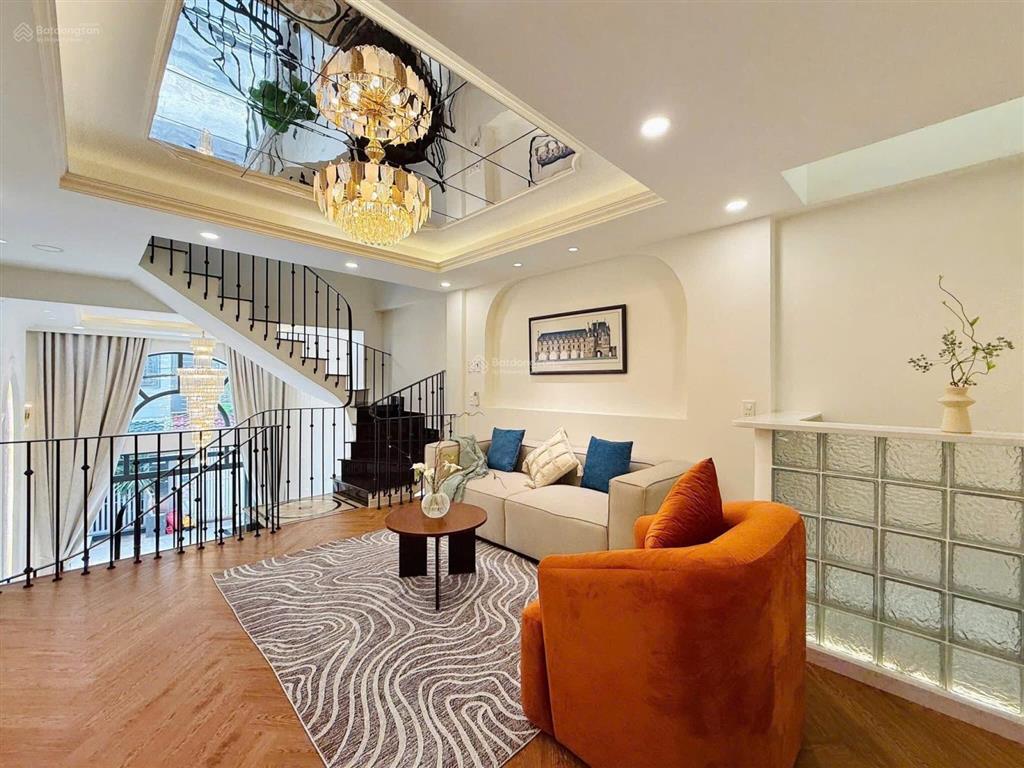 Bán nhà riêng 4pn, 4wc tại lý chính thắng, quận 3, 59m2/ 5 tỷ2, view đẹp, hẻm ô tô