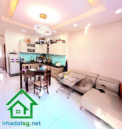 Nhỉnh 13 tỷ mtkd nguyễn sơn  trung tâm tân phú 5 tầng  42m (4,2x10) 3pn 4wc