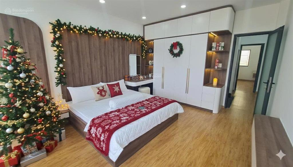 Nhà phố  sổ hồng sẵn  nhà xây sẵn