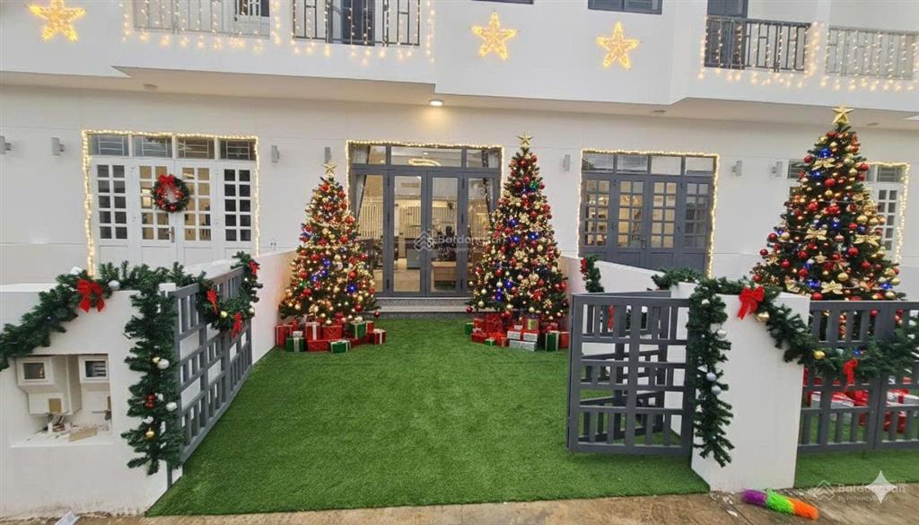 Nhà phố  sổ hồng sẵn  nhà xây sẵn