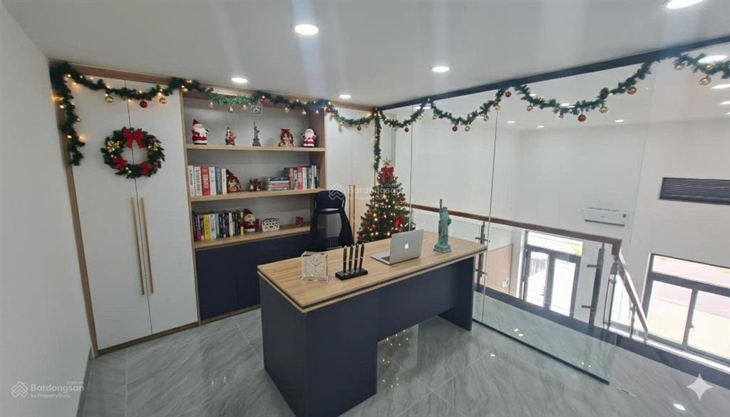 Nhà phố  sổ hồng sẵn  nhà xây sẵn