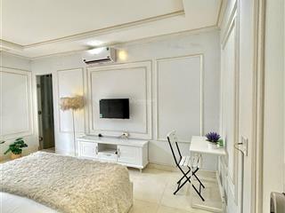 Căn hộ 1 phòng ngủ full nội thất có ban công tại quận bình thạnh giáp quận 1