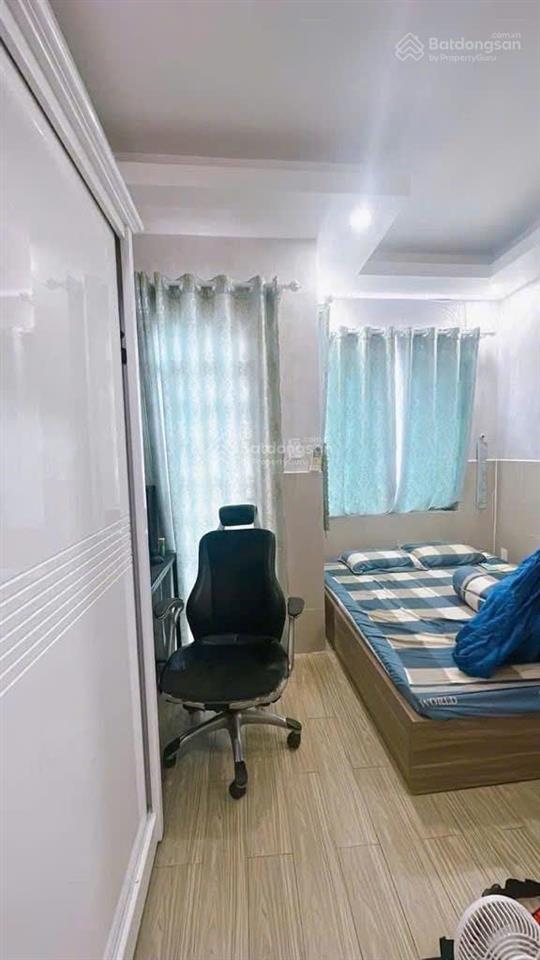 Nhà đôi cho 2 gđ ở tại q4 khu dân cư hiện hữu không lo giải tỏa 5 tầng giá sốc 6,5 tỷ tlcc