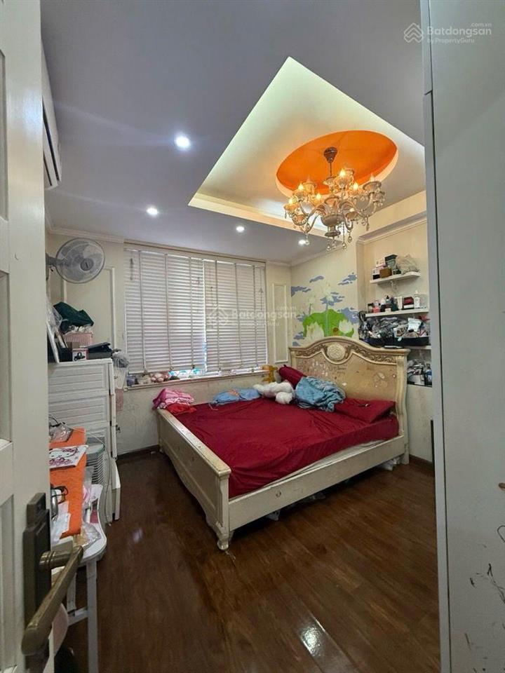 Bán căn góc 2 phòng ngủ diện tích 60m căn hộ tòa chung cư 34 hoàng cầu gần hồ có slot ô tô