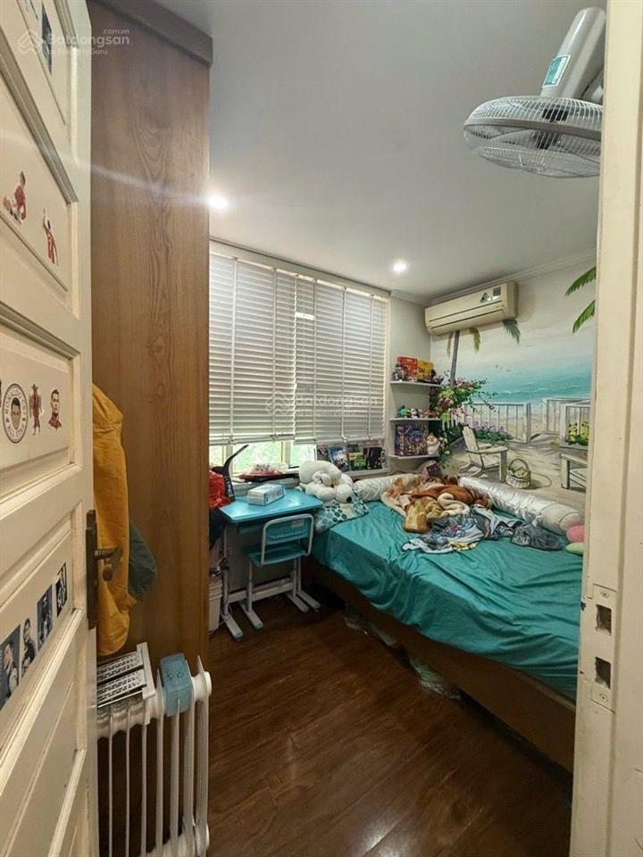 Bán căn góc 2 phòng ngủ diện tích 60m căn hộ tòa chung cư 34 hoàng cầu gần hồ có slot ô tô