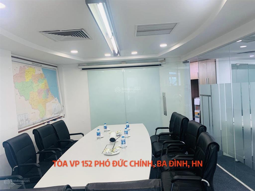 Tòa nhà vp 12 tầng tại ngã tư cửa bắc  phó đức chính còn dt 75, 125 và 250m2 giá rẻ nhất khu vực