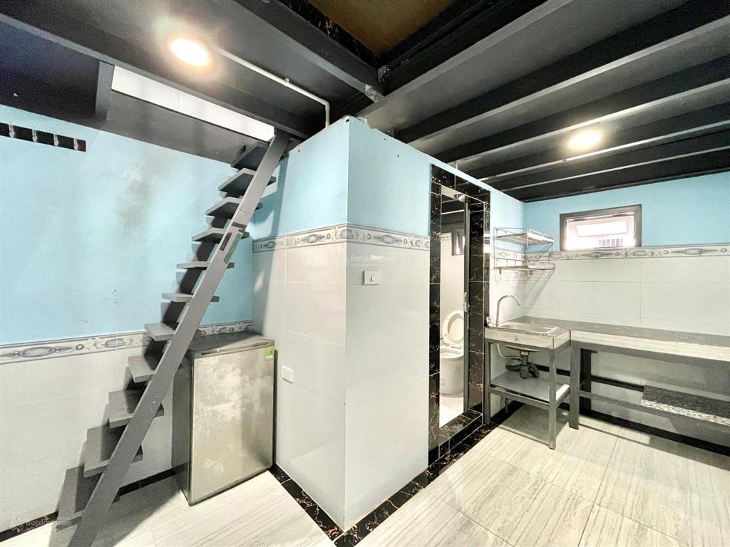 Cho thuê phòng trọ gác cao, chỉ tính điện nước. nhận xe điện, gần bên kcx. tiện đi học ufm, quận 4