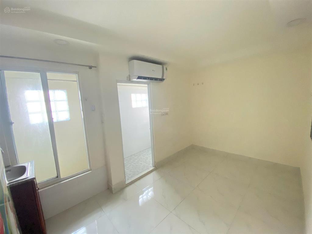 Cho thuê phòng trong chung cư mini. bếp riêng, toilet riêng, thang máy, kế ufm, kcx, cầu tân thuận