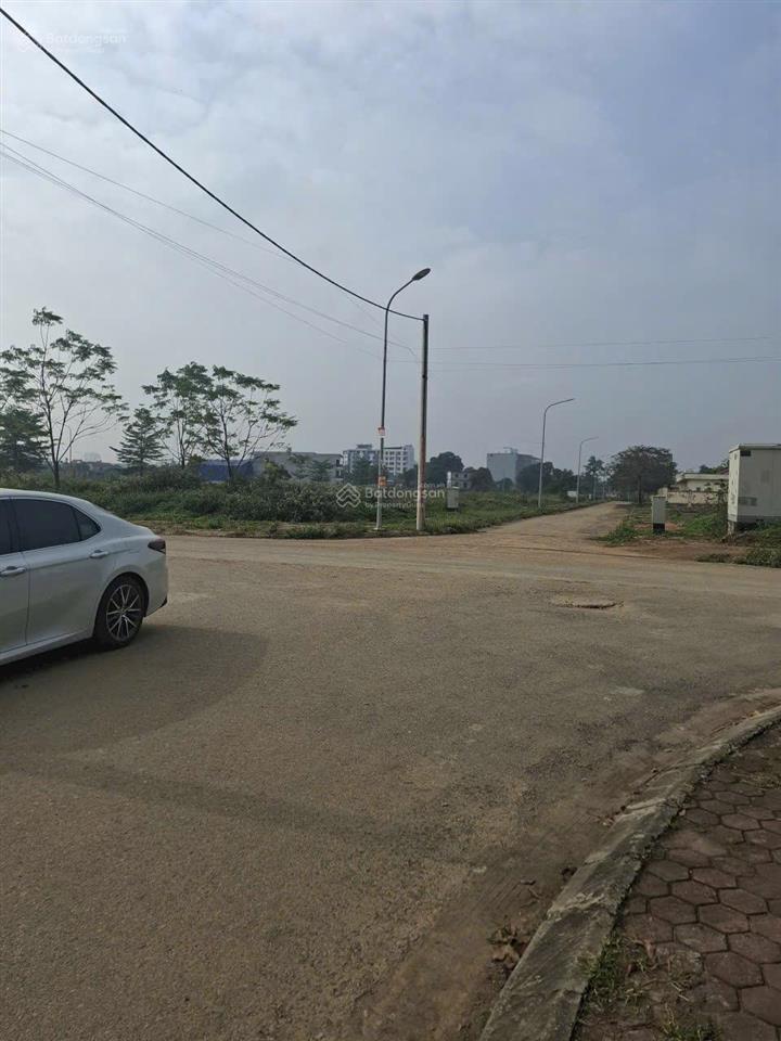 Duy nhất lô 100m tái định cư bình yên, cách đhfpt chỉ 2p, tỉnh lộ 420 chỉ 100m, khai thác cho thuê