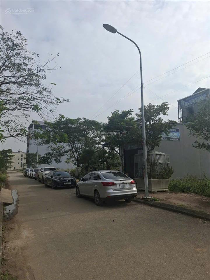 Duy nhất lô 100m tái định cư bình yên, cách đhfpt chỉ 2p, tỉnh lộ 420 chỉ 100m, khai thác cho thuê