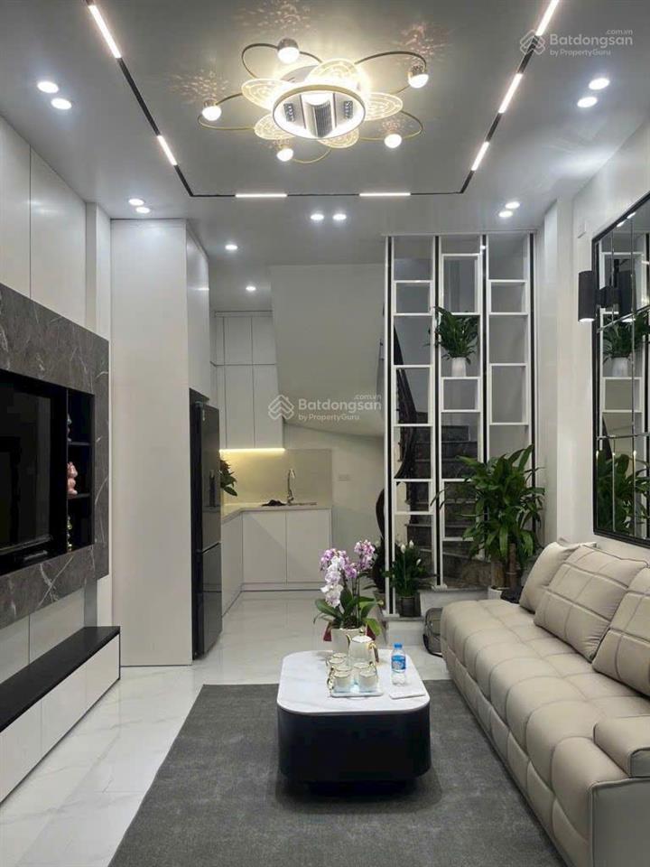 Chính chủ bán căn nhà phố trần khát chân, gần khu phân lô đầm trấu 30m2, 5 tầng ngõ ba gác