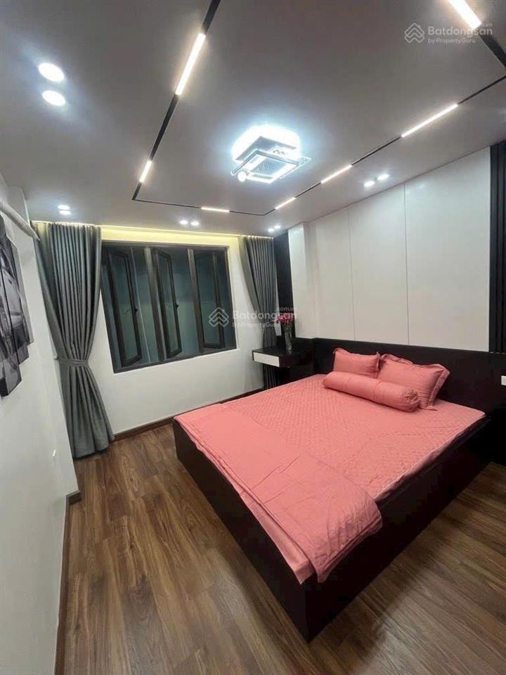 Chính chủ bán căn nhà phố trần khát chân, gần khu phân lô đầm trấu 30m2, 5 tầng ngõ ba gác