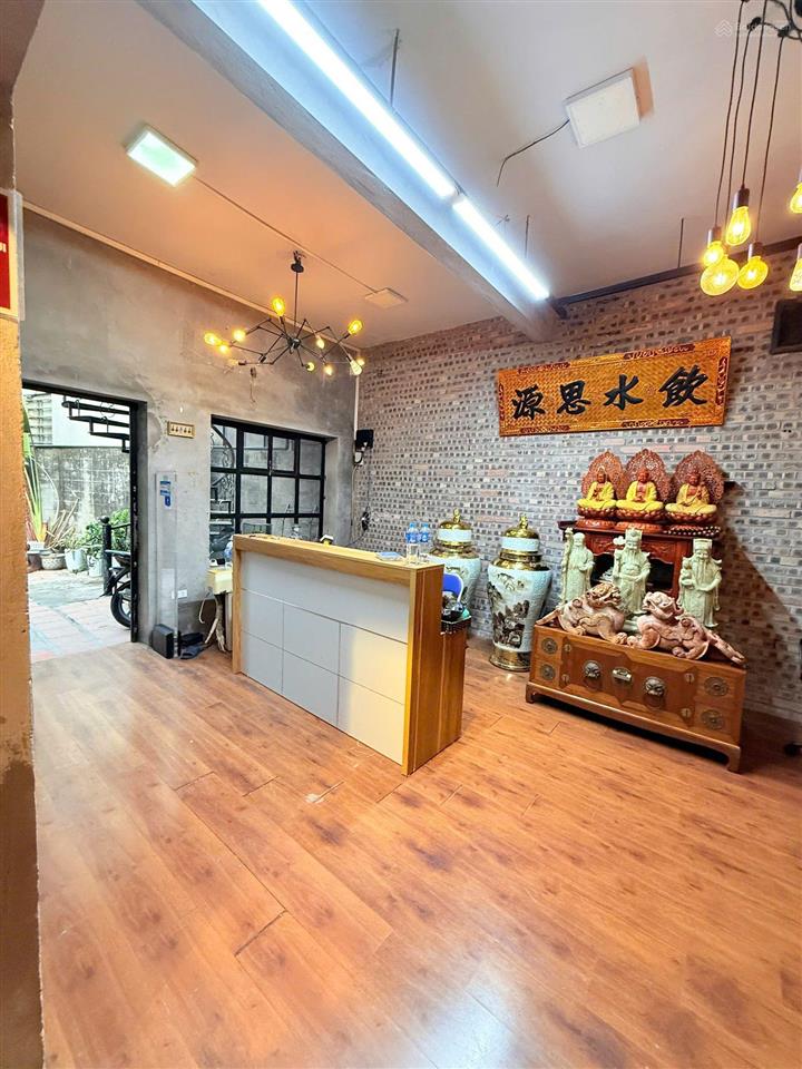 Chính chủ bán nhà phố lò đúc 90m , oto , kinh doanh , mặt tiền khủng, vài bước ra phố , giá 24,5 tỷ