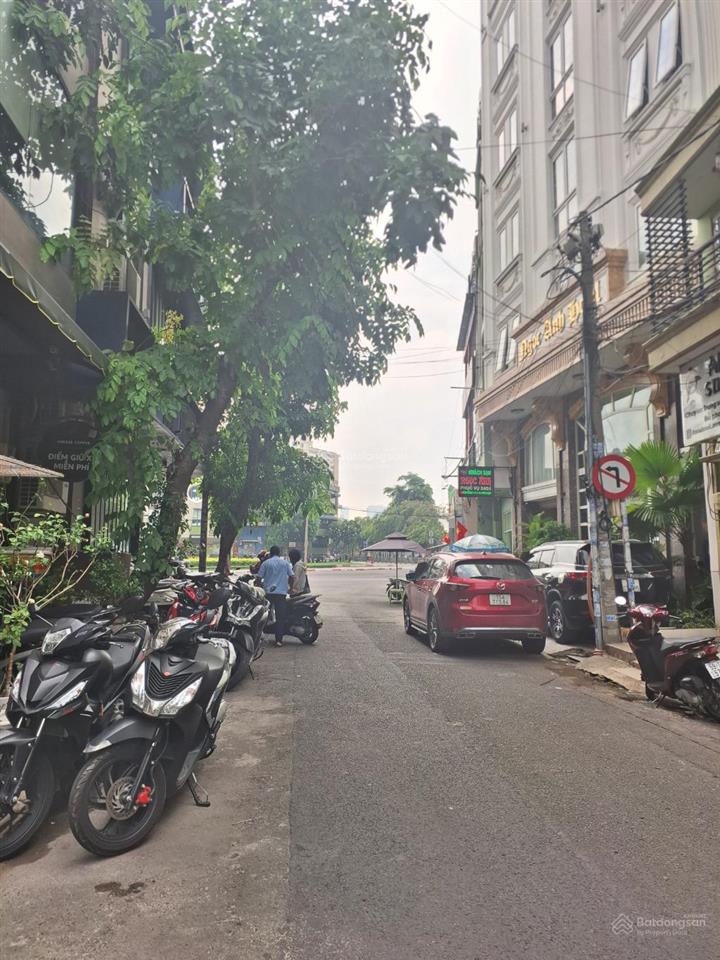 Phú nhuận  mt hoa hồng  47.9m2  18 tỷ  nở hậu  sát phan xích long