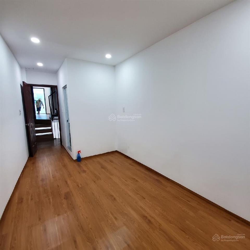 Quận 10  mt hùng vương  34.6m2  14.2 tỷ  5 tầng  dòng tiền 40tr/tháng