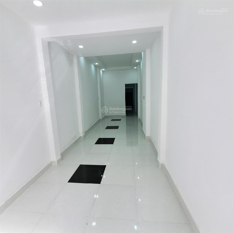 Quận 10  mt hùng vương  34.6m2  14.2 tỷ  5 tầng  dòng tiền 40tr/tháng