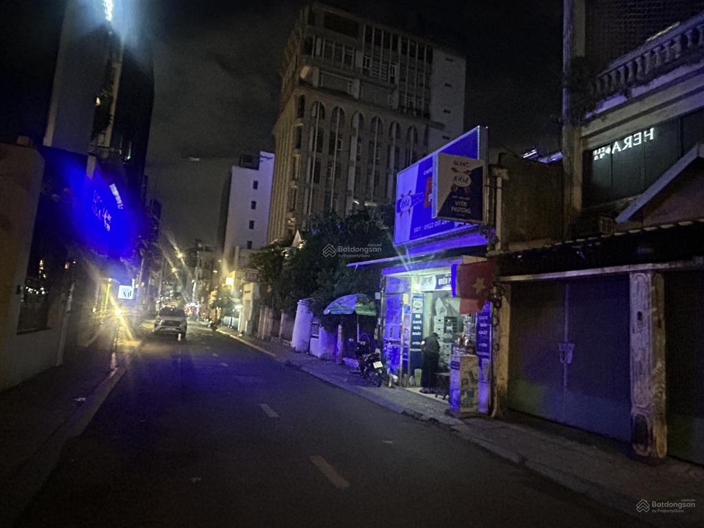 Quận 1  mt thạch thị thanh  90.4m2  25,7 tỷ  tiện xây mới  tiềm năng ghép lô mt 17m