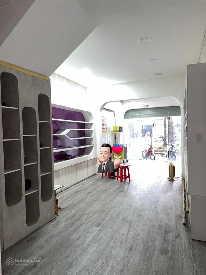 Quận 10  siêu phẩm mặt tiền 3/2  gần vòng xoay dân chủ  3 tầng  95,6m2  58 tỷ