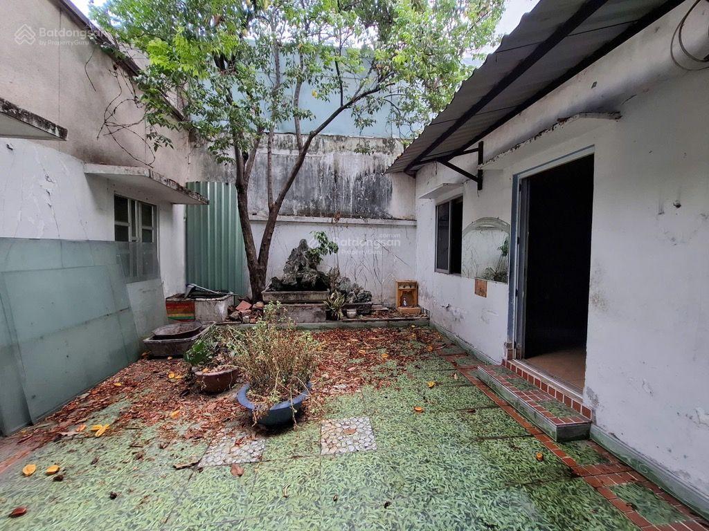 Hẻm rộng 10m thông ô tô đậu hàng dài chiều ngang 12m siêu hiếm ngay hàng xanh gần quận 1