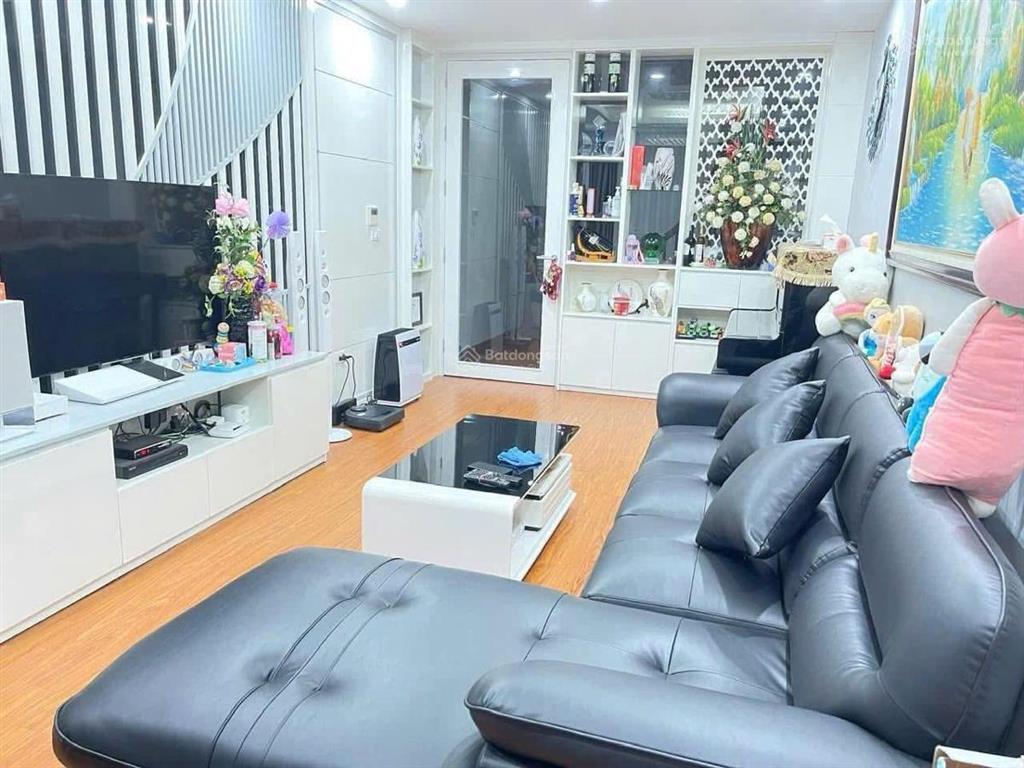 Bán nhà phân lô phùng chí kiên  60m  6 tầng nhà đẹp  oto  gần phố   0843 983 ***