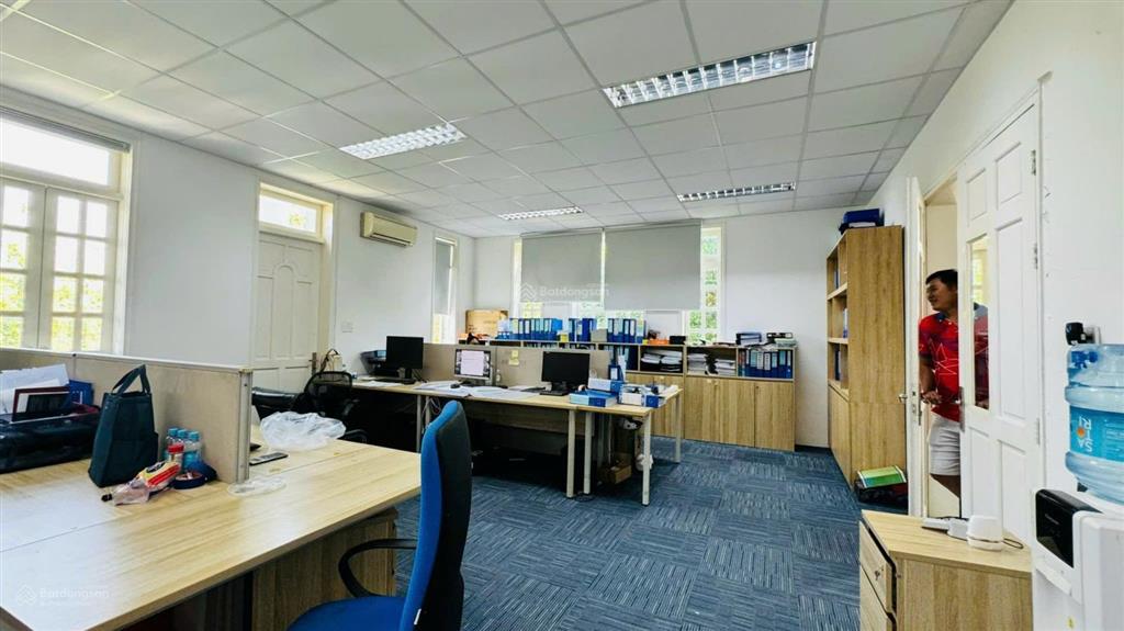 Diện tích khủng duy nhất nhà mặt tiền hòa hưng, quận 10  dt 14 x 16m  kc 4 tầng  giá 37 tỷ