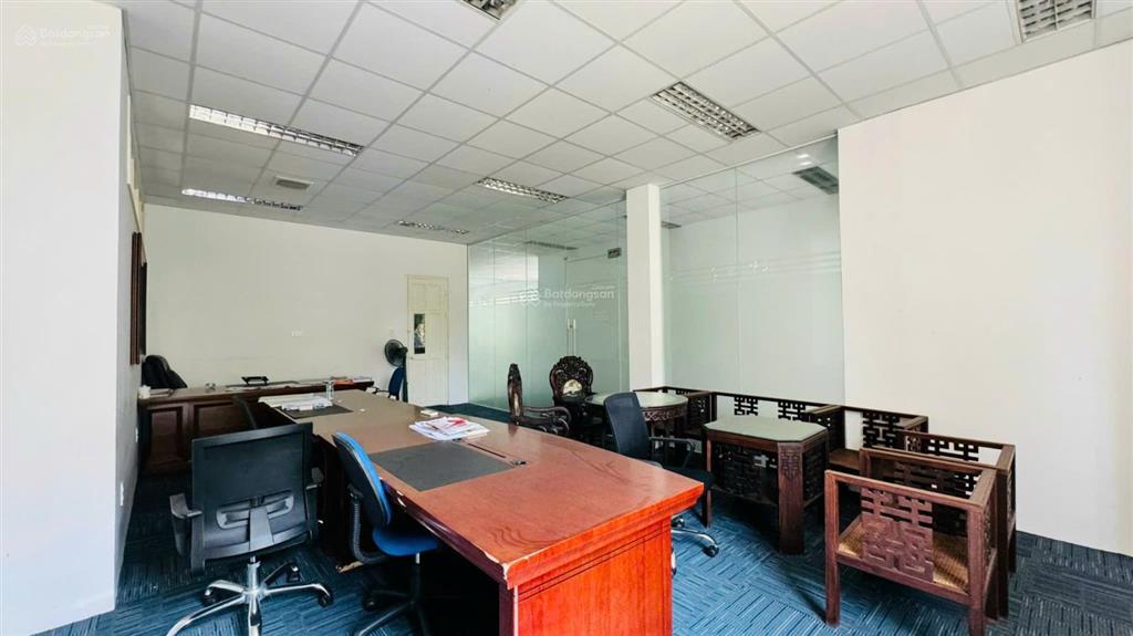 Diện tích khủng duy nhất nhà mặt tiền hòa hưng, quận 10  dt 14 x 16m  kc 4 tầng  giá 37 tỷ