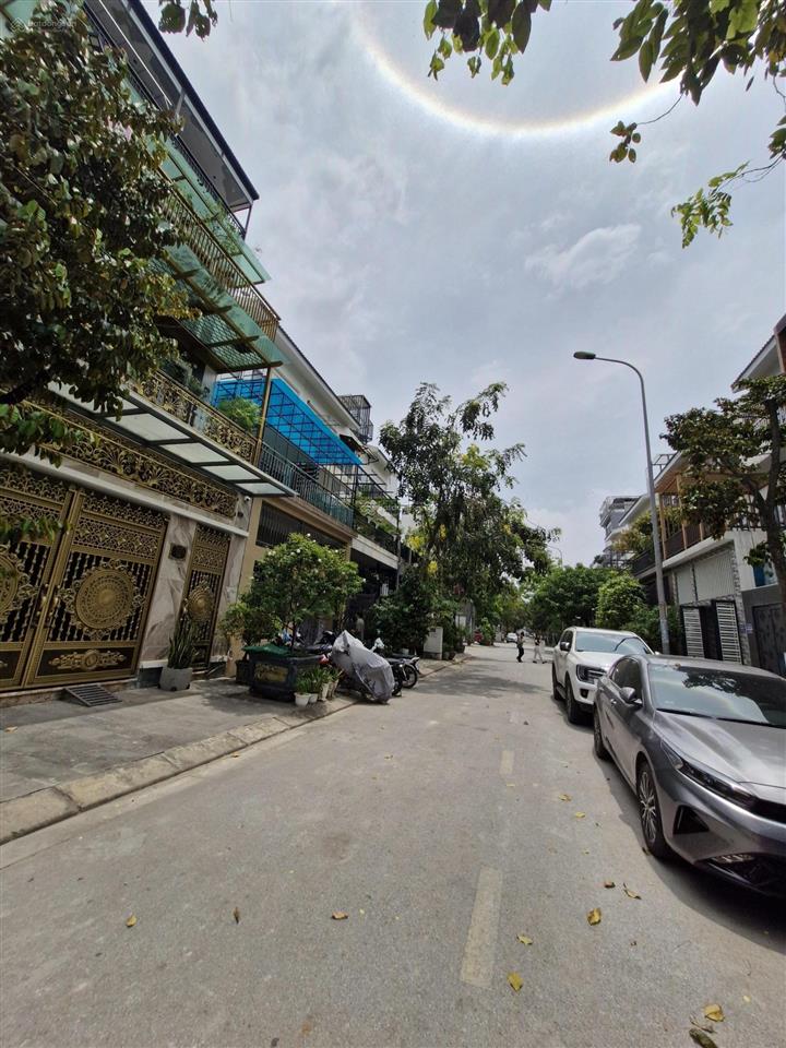 Bán gấp. nhà phú diễn, đh tài nguyên mt, ô tô tránh, vỉa hè, kd, 7t thang máy. dt 44m2, giá 12 tỷ