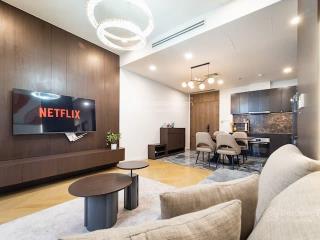 Chính chủ bán 2pn view sân vận động eaton park 75m2  0968 789 ***