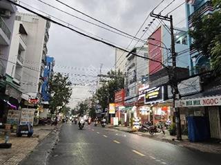 Ngang hơn 6m x11,5m oto ngủ trong nhà 2 tầng 3 pn 2wc