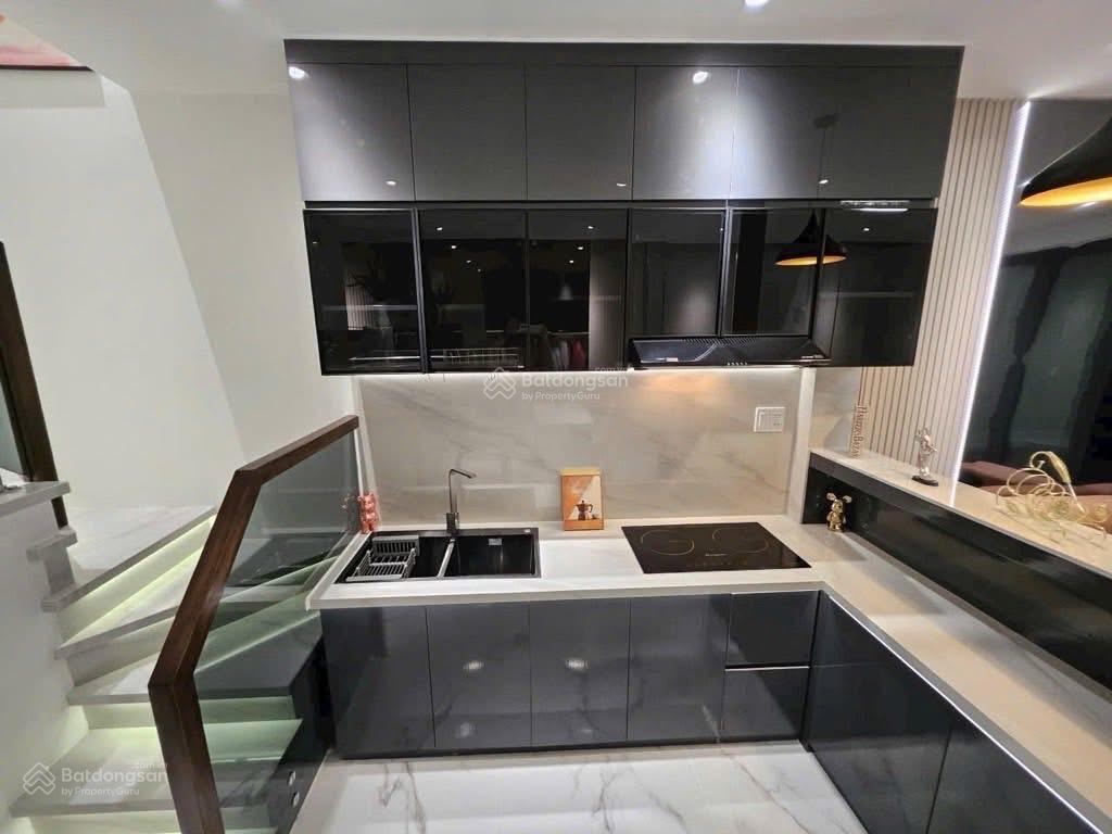 Nhà hẻm xe hơi phan xích long, p7, phú nhuận giá 2,8 tỷ gần đường hoa, chính chủ 45,5m2 (4 x 11,4m)