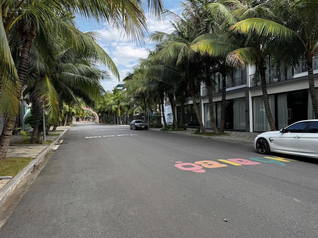 Chưa đến 7 tỷ sở hữu shophouse 96m4 tầng. sổ đỏ lâu dài tại flamingo đại lải resort. 0869 343 ***