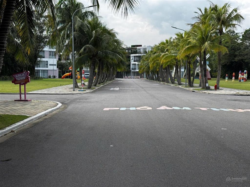 Bán gấp chưa đến 7 tỷ shophouse phố đêm flamingo đại lải sổ đỏ lâu dài. 96mxây 4 tầng