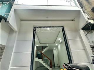 Siêu phẩm bến vân đồn p2 q4 sát q1  nhà mới 100% chỉ việc xách vali vào ở ngay  giá chỉ 4 tỷ.