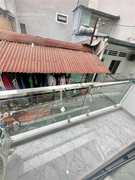 Siêu phẩm bến vân đồn p2 q4 sát q1  nhà mới 100% chỉ việc xách vali vào ở ngay  giá chỉ 4 tỷ.