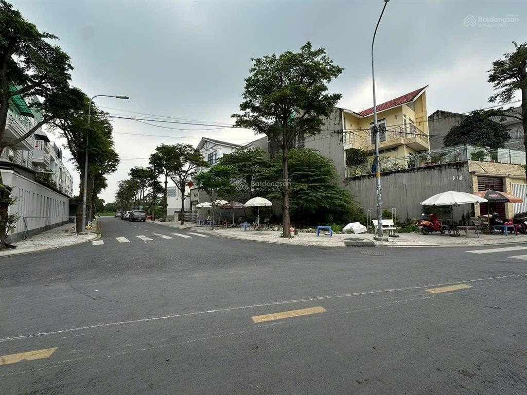 Bán đất góc 2 mặt tiền đường số 6, cách aeon 200m, 9x20m, 11,7 tỷ