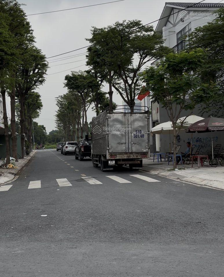 Bán đất góc 2 mặt tiền đường số 6, cách aeon 200m, 9x20m, 11,7 tỷ