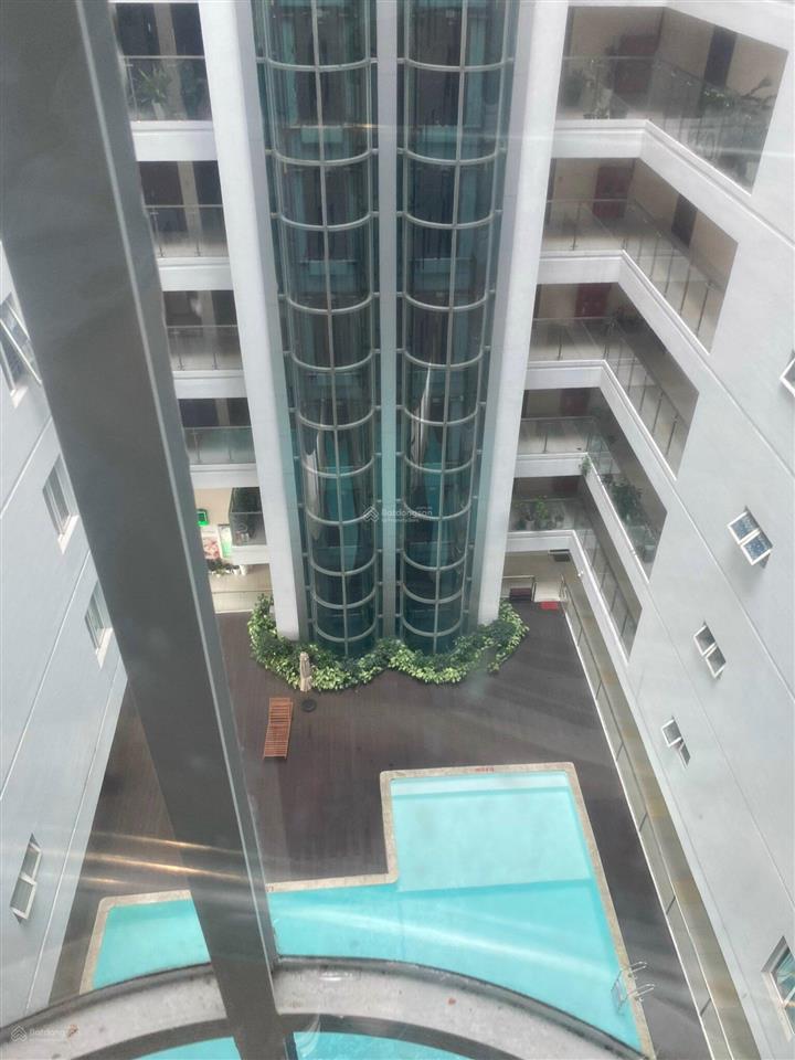 Chính chủ bán căn hộ góc 3pn 2wc cc the morning star, có 2 ban công.  0902 257 ***